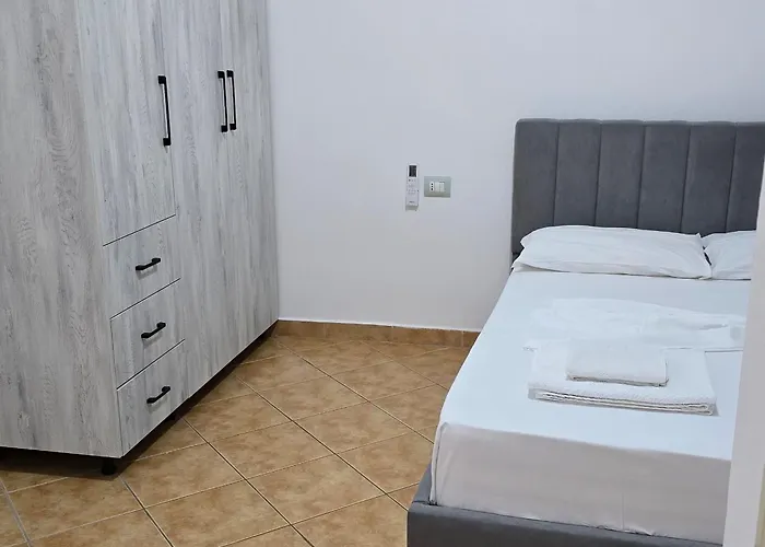 E&m Appartamento Vlorë